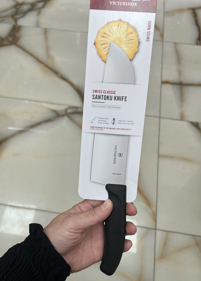 8503-17B VICTORINOX 17 CM SANTOKU BIÇAK