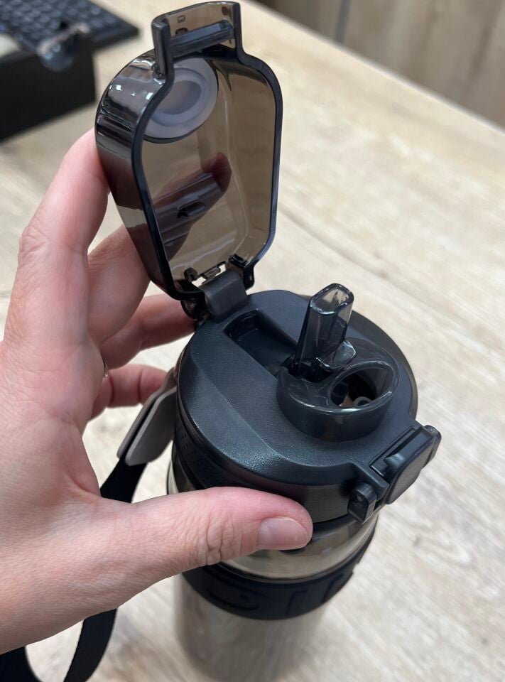 D260 810 ML TRİTAN MATARA PİPETLİ/PİPETSİZ (Krem)