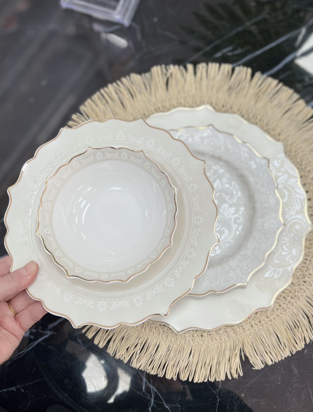 Kabartma Desen 24 Parça Yemek Takımı (mien0371)